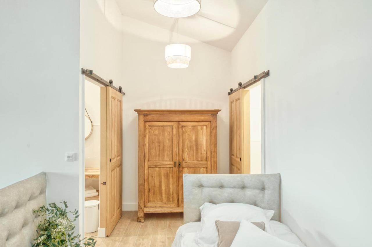 Escons Domaine De Charme Hotel Saint-Sulpice-sur-Leze Екстериор снимка