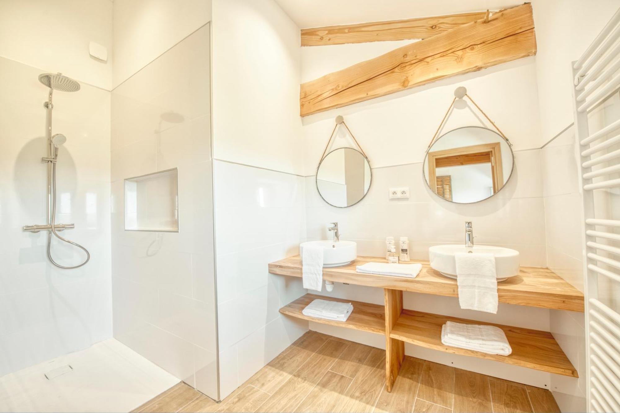 Escons Domaine De Charme Hotel Saint-Sulpice-sur-Leze Екстериор снимка