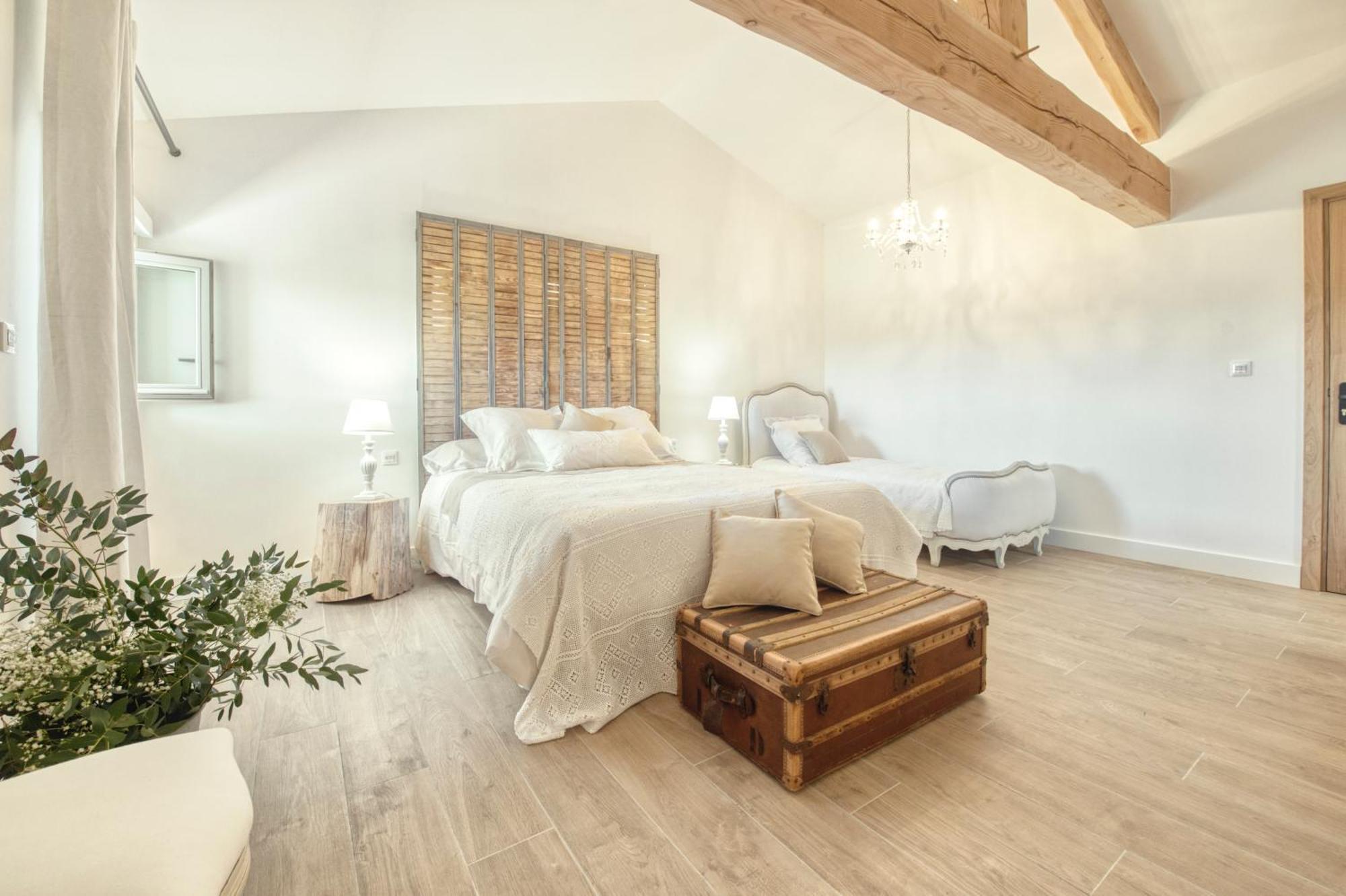 Escons Domaine De Charme Hotel Saint-Sulpice-sur-Leze Екстериор снимка