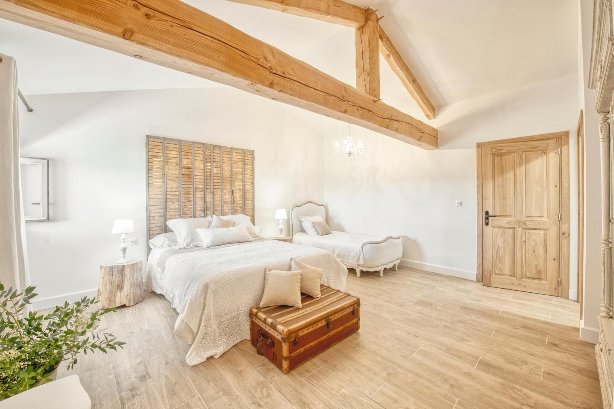Escons Domaine De Charme Hotel Saint-Sulpice-sur-Leze Екстериор снимка
